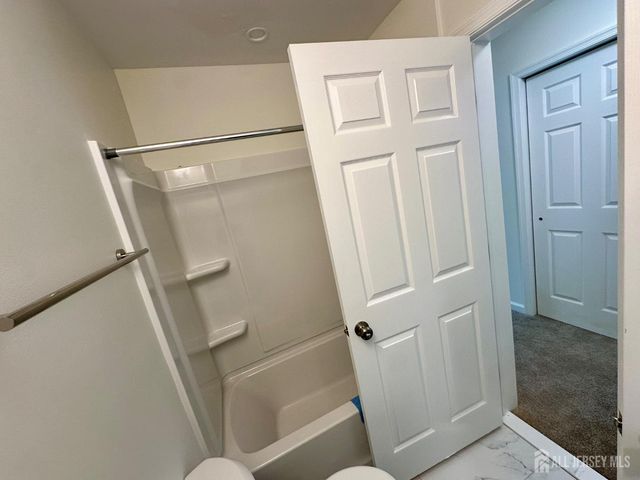 1218 Waterford Drive, Edison, NJ 08817