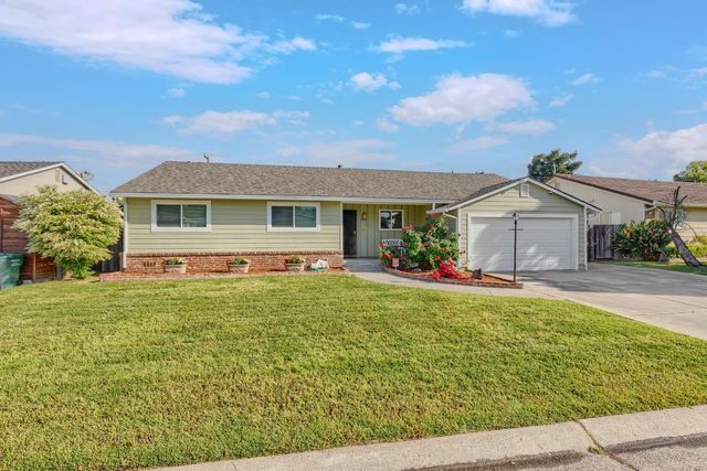 4439 Morpheus Ln, Sacramento, CA 95864