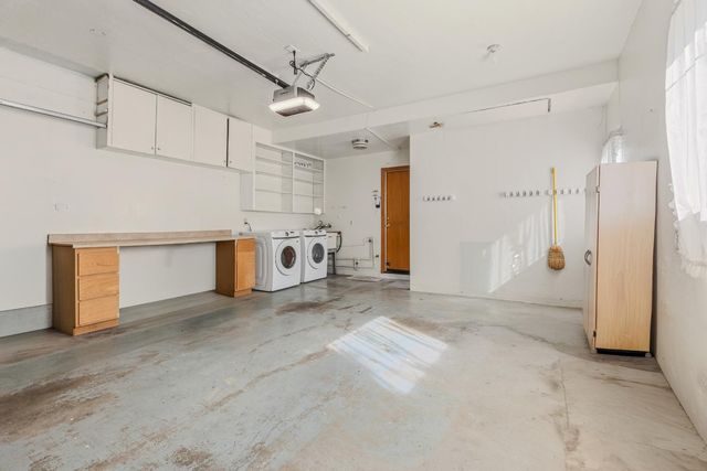 4439 Morpheus Ln, Sacramento, CA 95864