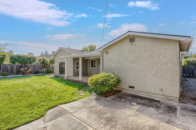 4439 Morpheus Ln, Sacramento, CA 95864