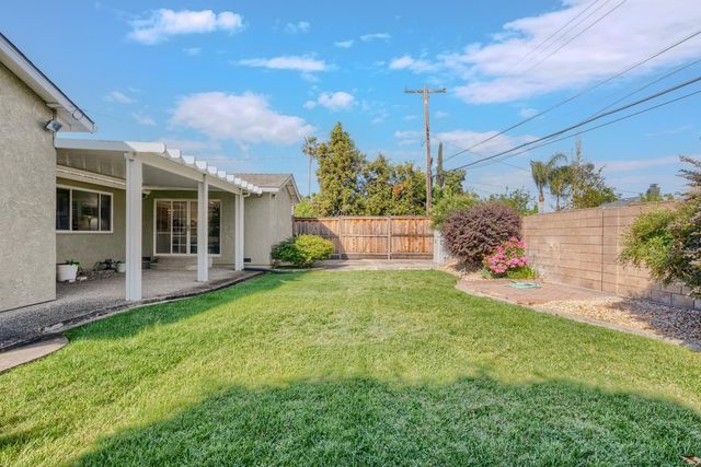 4439 Morpheus Ln, Sacramento, CA 95864