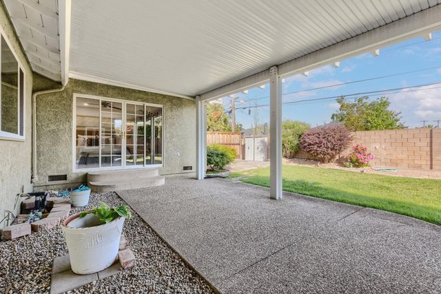 4439 Morpheus Ln, Sacramento, CA 95864