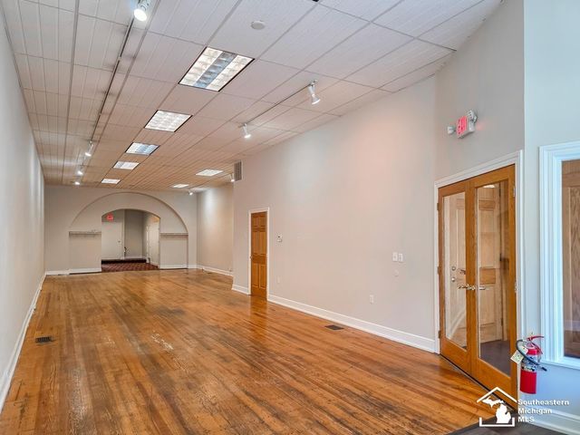 8 E Front Street, Monroe, MI 48161