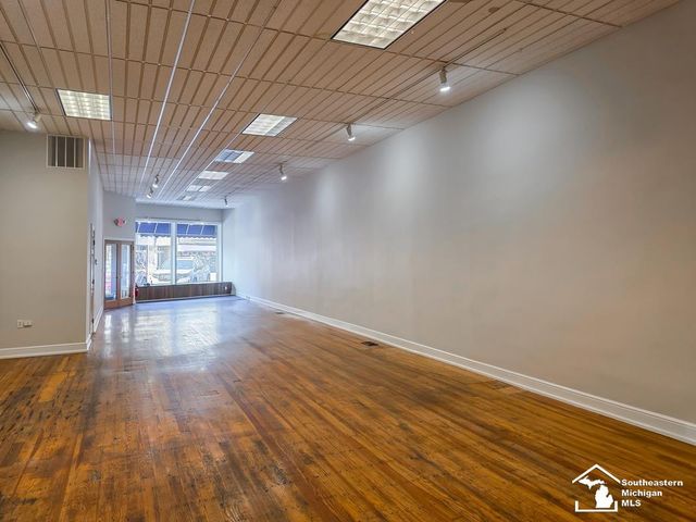 8 E Front Street, Monroe, MI 48161