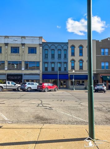 8 E Front Street, Monroe, MI 48161