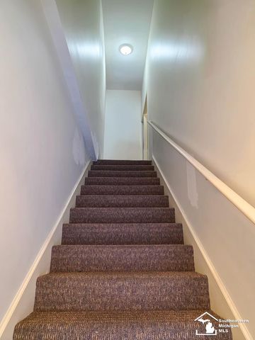 8 E Front Street, Monroe, MI 48161