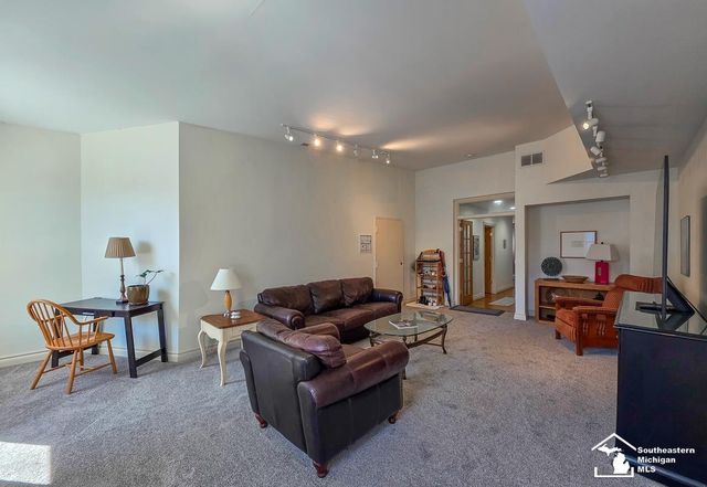 8 E Front Street, Monroe, MI 48161