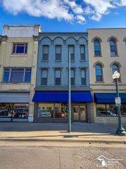 8 E Front Street, Monroe, MI 48161