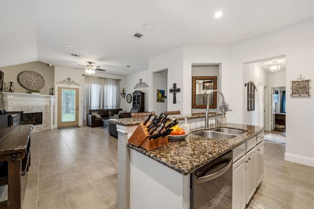 511 Oak Ridge Grove Circle, Spring, TX 77386