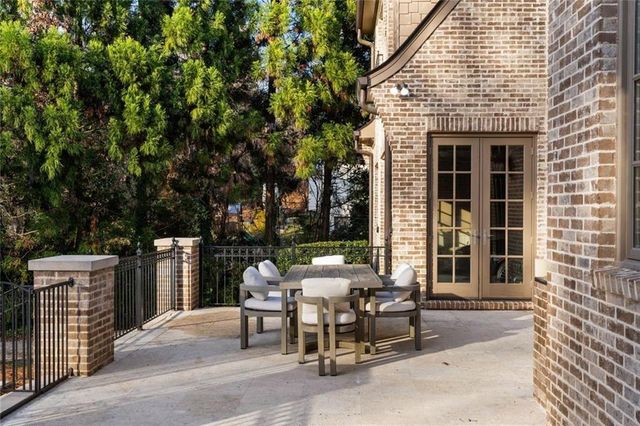 4076 Glen Devon Drive NW, Atlanta, GA 30327