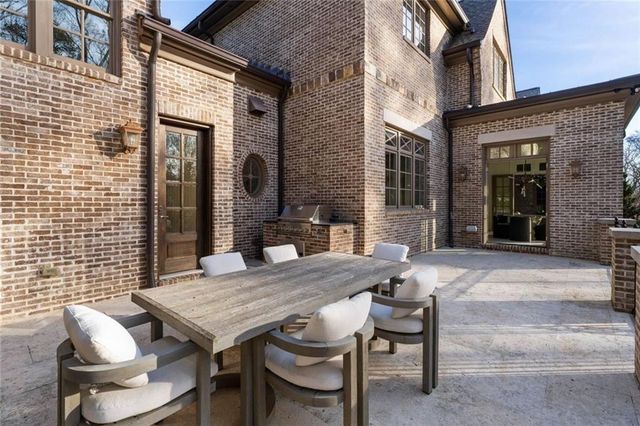 4076 Glen Devon Drive NW, Atlanta, GA 30327