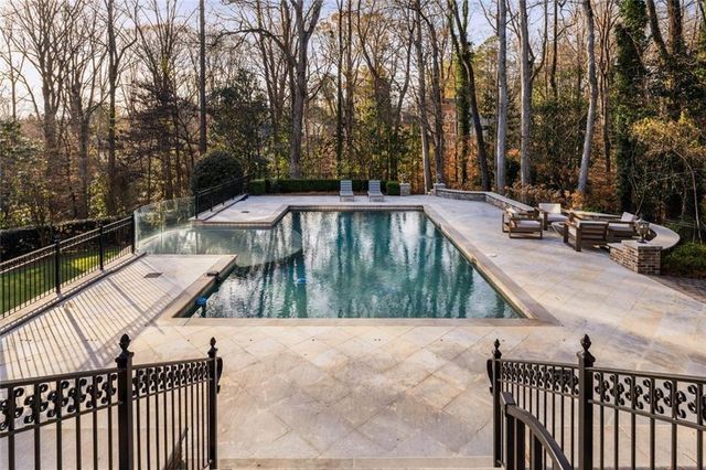 4076 Glen Devon Drive NW, Atlanta, GA 30327