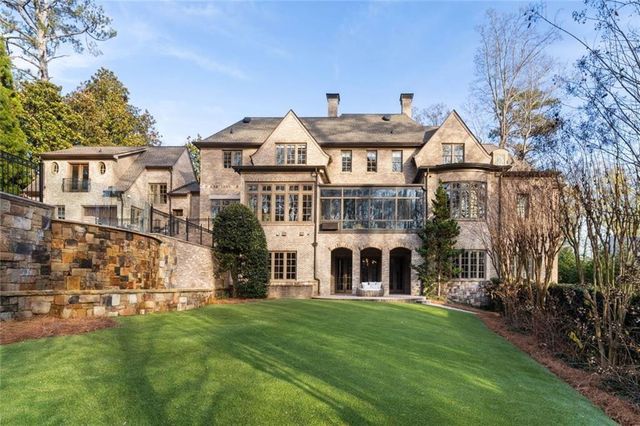 4076 Glen Devon Drive NW, Atlanta, GA 30327