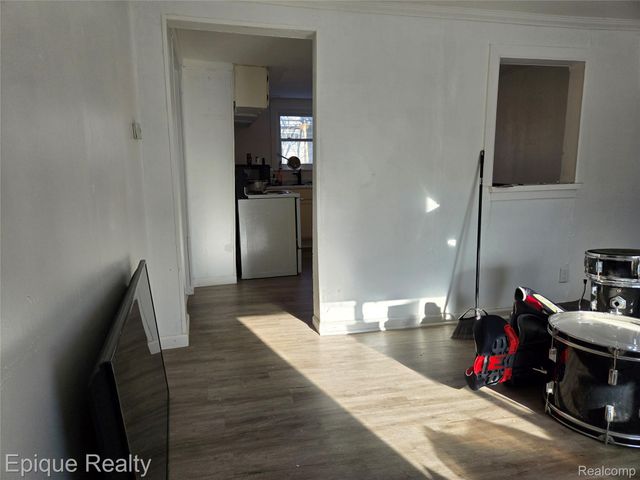 413 15th Street, Port Huron, MI 48060