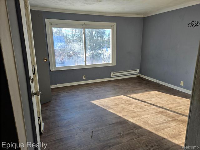 413 15th Street, Port Huron, MI 48060