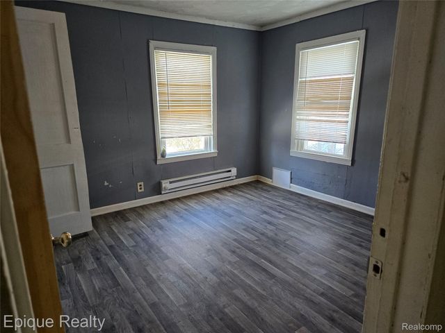 413 15th Street, Port Huron, MI 48060