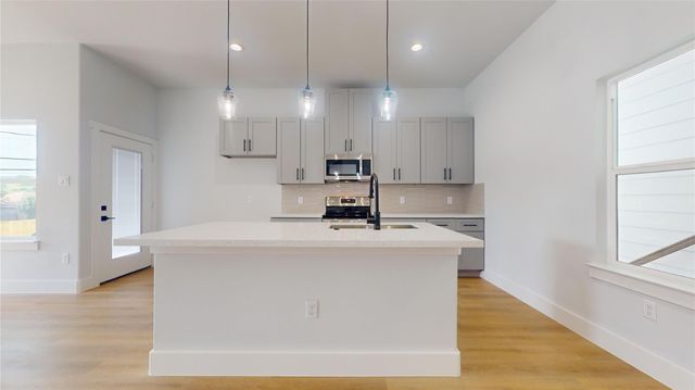 12260 Kirkgard, Houston, TX 77045