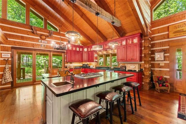 1131 Lee Circle, Statham, GA 30666