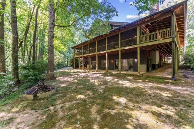 1131 Lee Circle, Statham, GA 30666