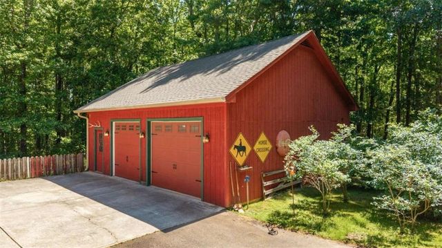 1131 Lee Circle, Statham, GA 30666