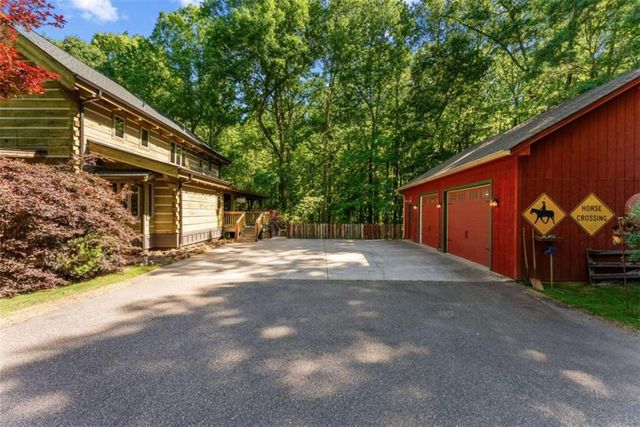 1131 Lee Circle, Statham, GA 30666
