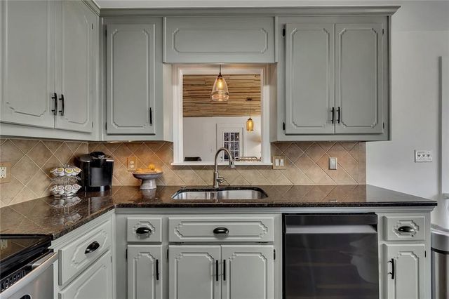 701 Mulberry Circle, Woodstock, GA 30189