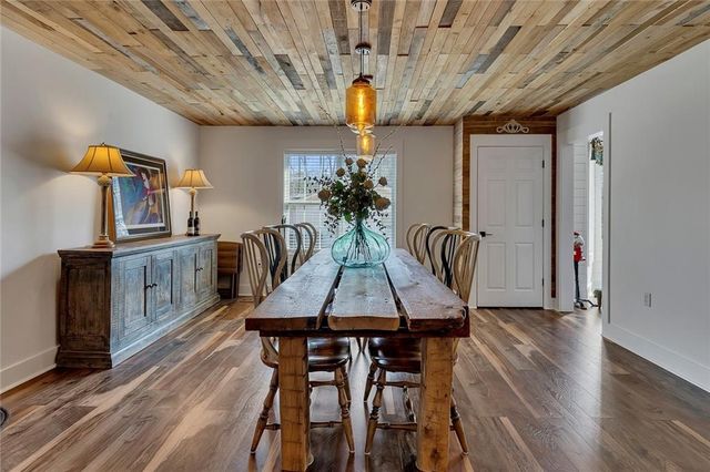 701 Mulberry Circle, Woodstock, GA 30189