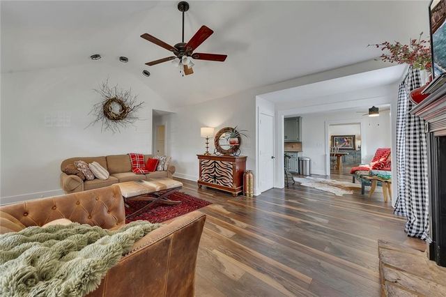 701 Mulberry Circle, Woodstock, GA 30189