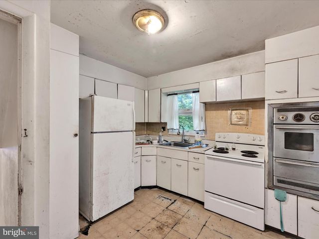 1525 S 13TH ST, Harrisburg, PA 17104