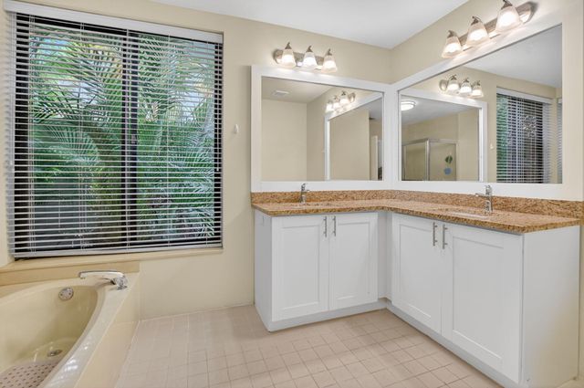 19181 Sabal Lake Drive 5151, Boca Raton, FL 33434