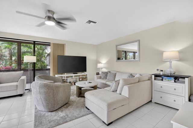 19181 Sabal Lake Drive 5151, Boca Raton, FL 33434