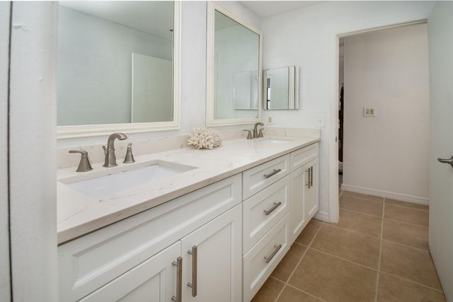 2504 Hibiscus Drive, Belleair Beach, FL 33786