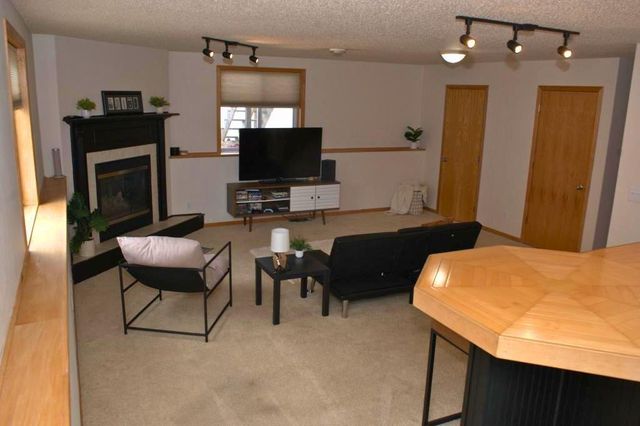 4357 46th Avenue S, Fargo, ND 58104