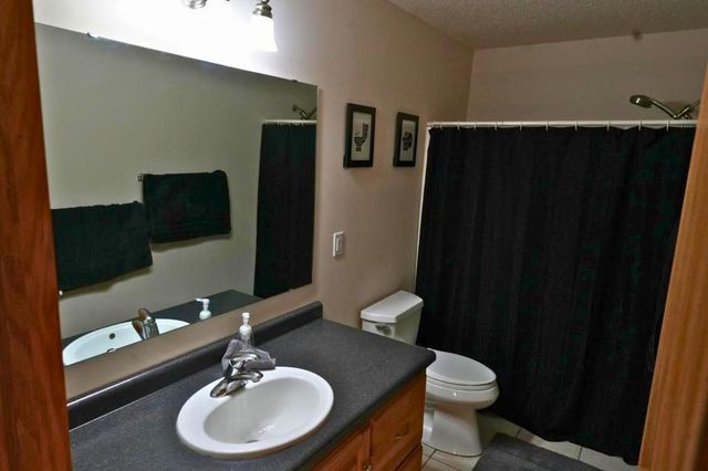 4357 46th Avenue S, Fargo, ND 58104