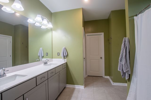 3728 Capstone Dr, Murfreesboro, TN 37128