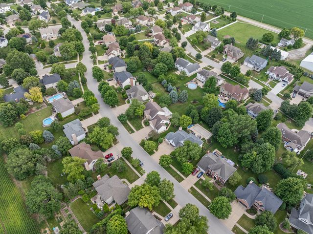 24245 Cropland Drive, Plainfield, IL 60544