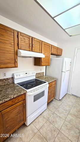 328 W LODGE Drive, Tempe, AZ 85283