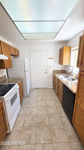 328 W LODGE Drive, Tempe, AZ 85283