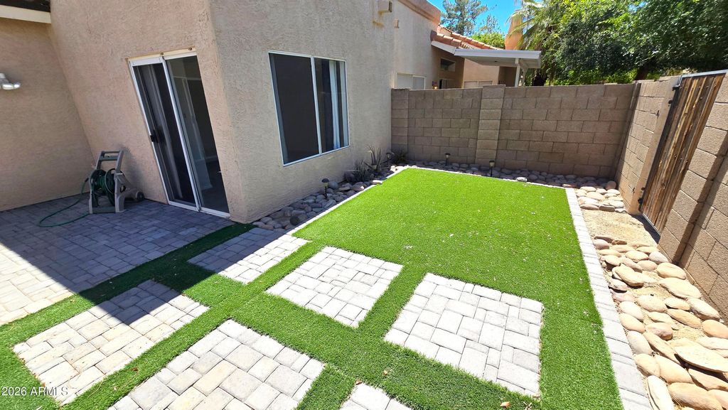328 W LODGE Drive, Tempe, AZ 85283 — photo 4