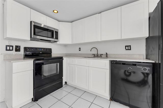321 SW 1st Ct K-4, Pompano Beach, FL 33060