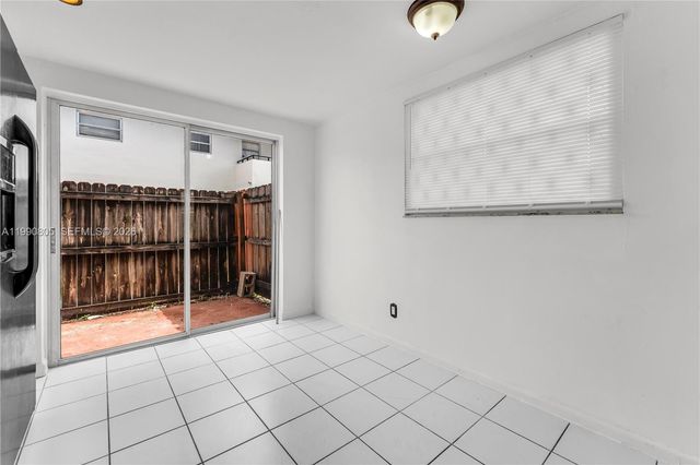 321 SW 1st Ct K-4, Pompano Beach, FL 33060