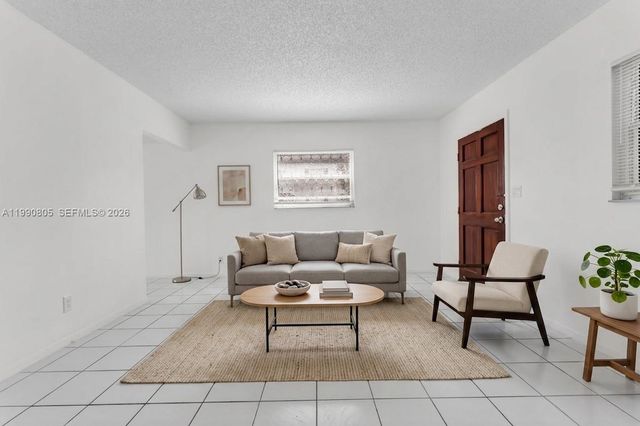 321 SW 1st Ct K-4, Pompano Beach, FL 33060