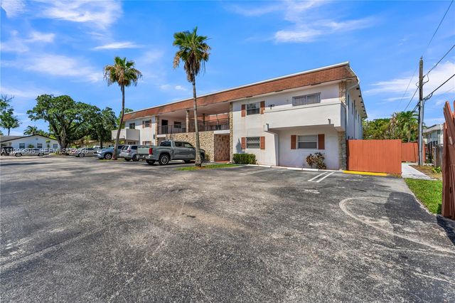 321 SW 1st Ct K-4, Pompano Beach, FL 33060