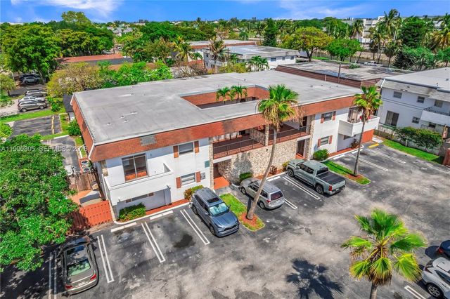 321 SW 1st Ct K-4, Pompano Beach, FL 33060
