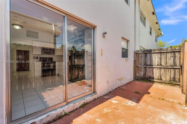 321 SW 1st Ct K-4, Pompano Beach, FL 33060