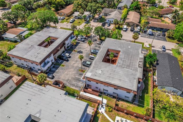 321 SW 1st Ct K-4, Pompano Beach, FL 33060