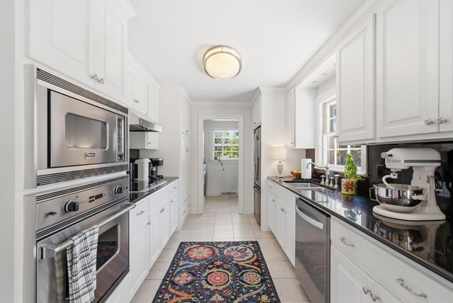 7 Garden Corner Court, Charleston, SC 29407