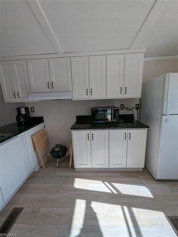 166 Veterans Avenue, Lexington, NC 27292