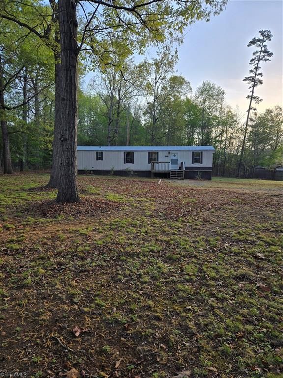 166 Veterans Avenue, Lexington, NC 27292
