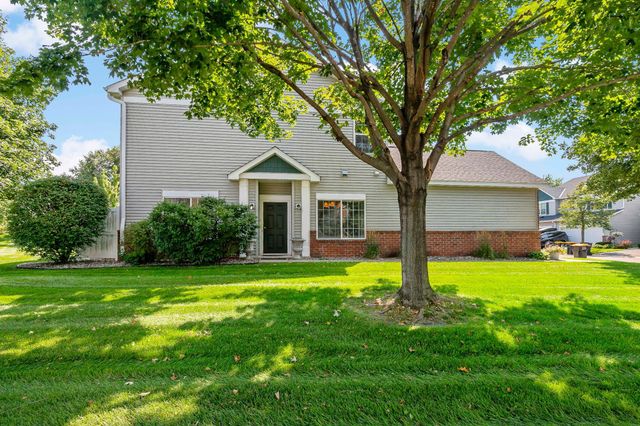 8012 Stratford Circle S, Shakopee, MN 55379